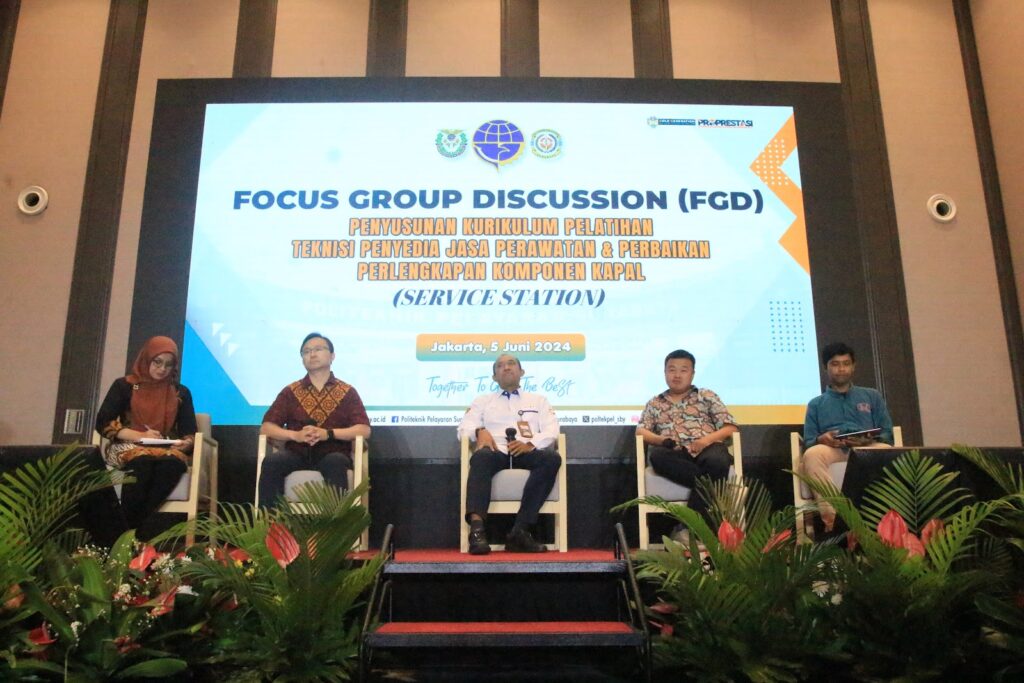 Sesi Tanya Jawab. Forum Group Discussion Politeknik Pelayaran Surabaya 2024.